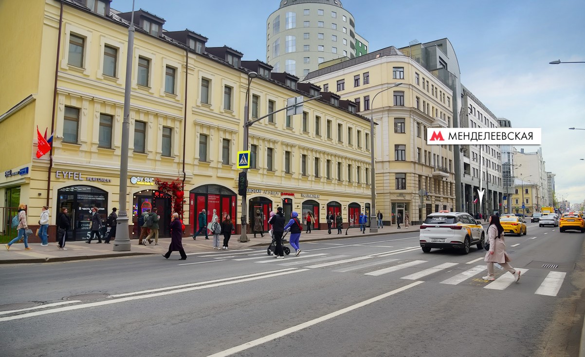 фасад дома, здание по адресу г Москва, ул Новослободская, д 19 стр 1